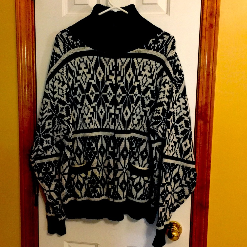 Rob Winter Dark Green Zippered Sweater